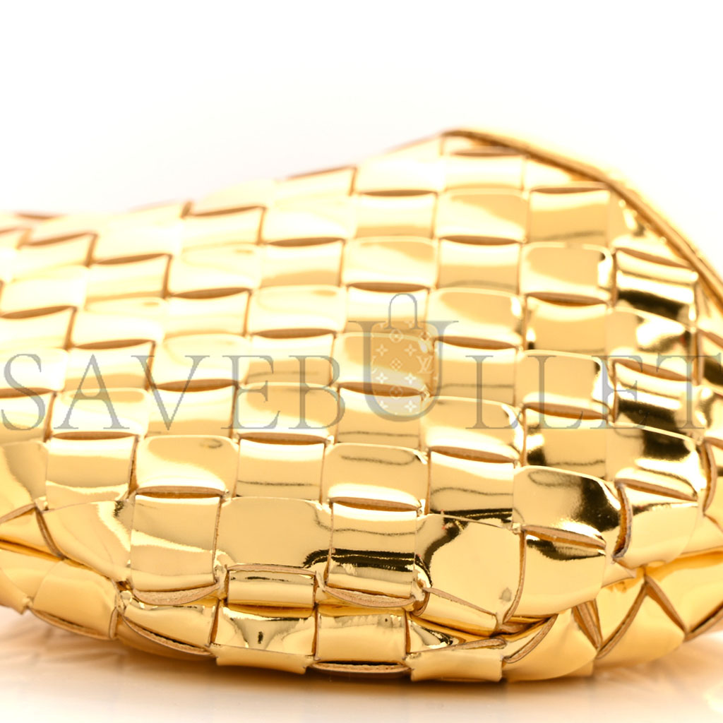 BOTTEGA VENETA MIRROR LAMINATED NAPPA INTRECCIATO MINI SARDINE BAG GOLD (20*14*3cm) BOTTEGA VENETA MIRROR LAMINATED NAPPA INTRECCIATO MINI SARDINE BAG GOLD (20*14*3cm)